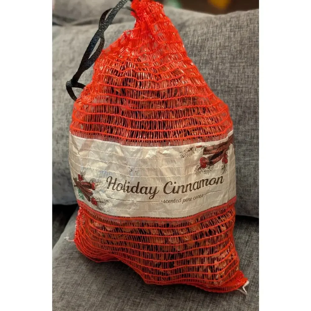 Sierra Cascade Forest Products Bag of Scented Cinnamon Pinecones